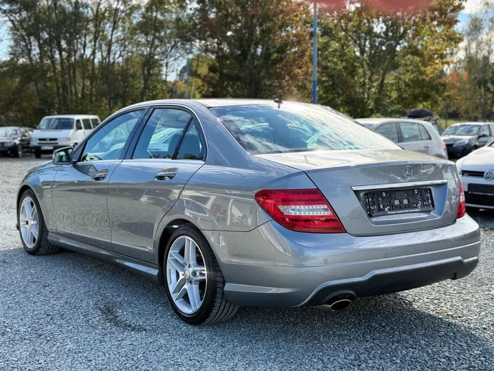 Mercedes-Benz C 200