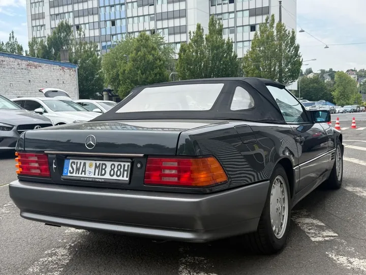 Mercedes-Benz SL 300