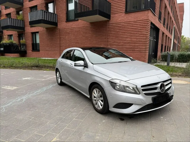 Mercedes-Benz A 180