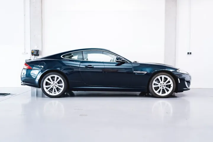 Jaguar XKR
