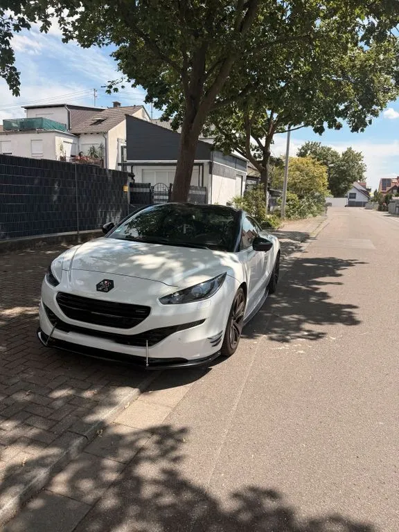 Peugeot RCZ