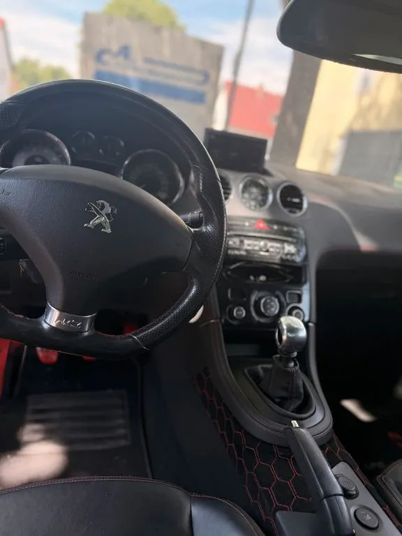 Peugeot RCZ