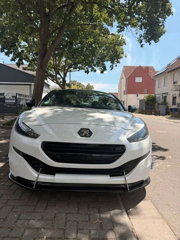 Peugeot RCZ