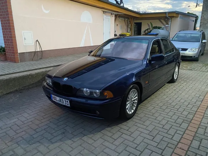 BMW 530