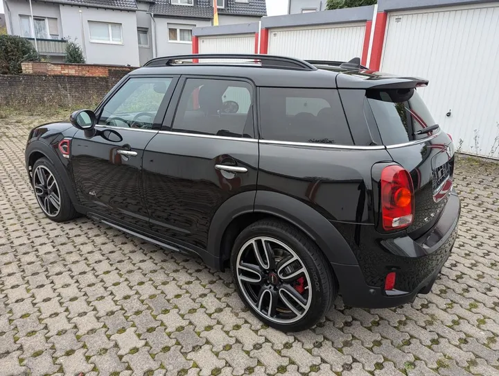 MINI John Cooper Works Countryman