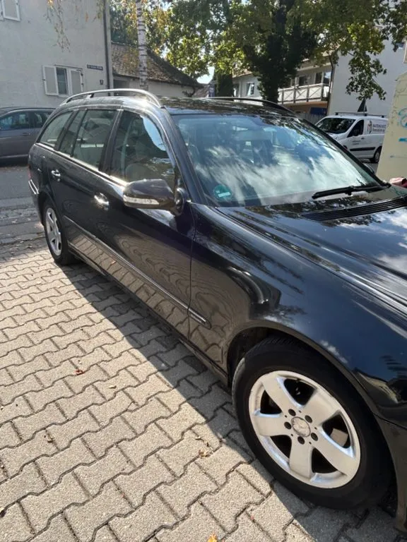 Mercedes-Benz E 280