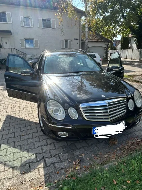 Mercedes-Benz E 280