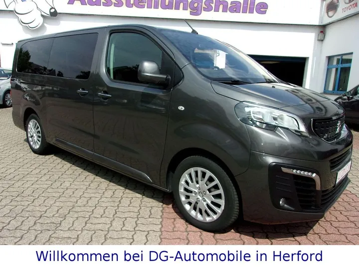 Peugeot Traveller