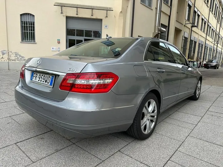 Mercedes-Benz E 250