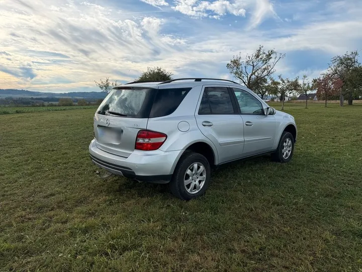 Mercedes-Benz ML 320