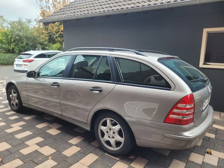 Mercedes-Benz C 180