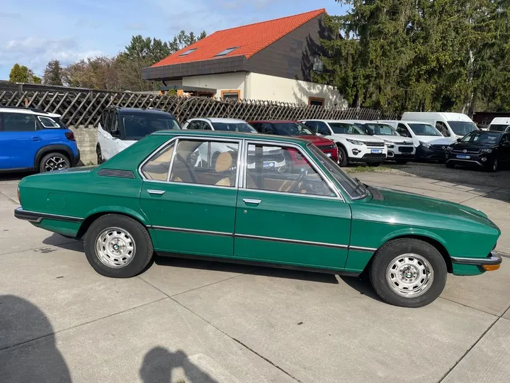 BMW 525