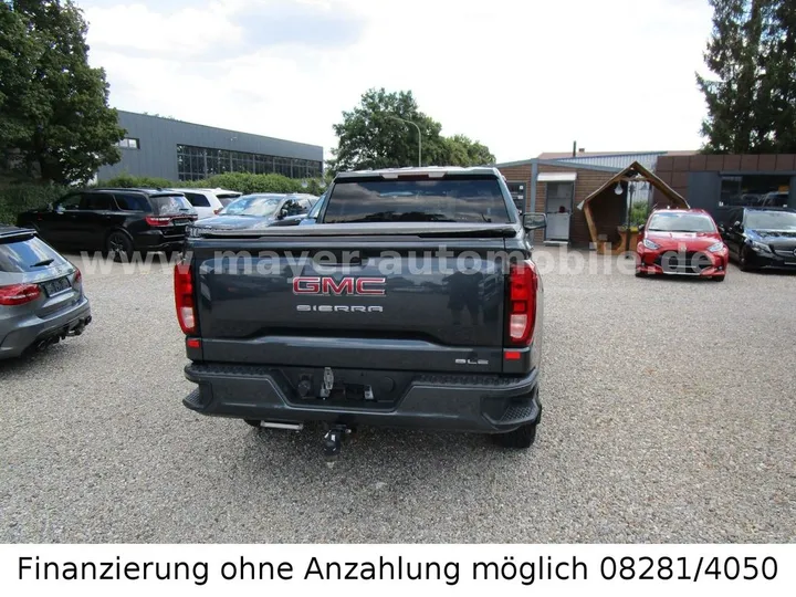 GMC Sierra
