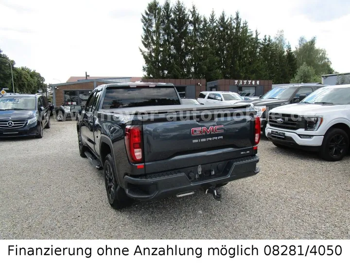 GMC Sierra