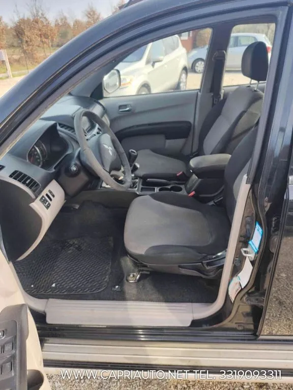 Mitsubishi L200