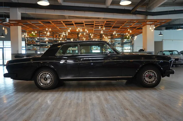 Rolls-Royce Corniche