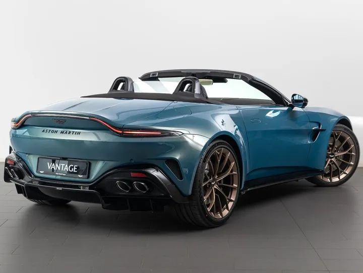 Aston Martin V8 Vantage