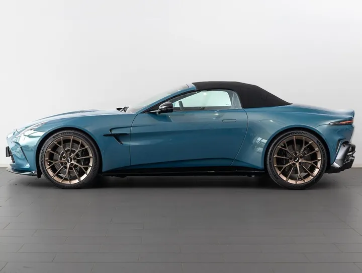 Aston Martin V8 Vantage