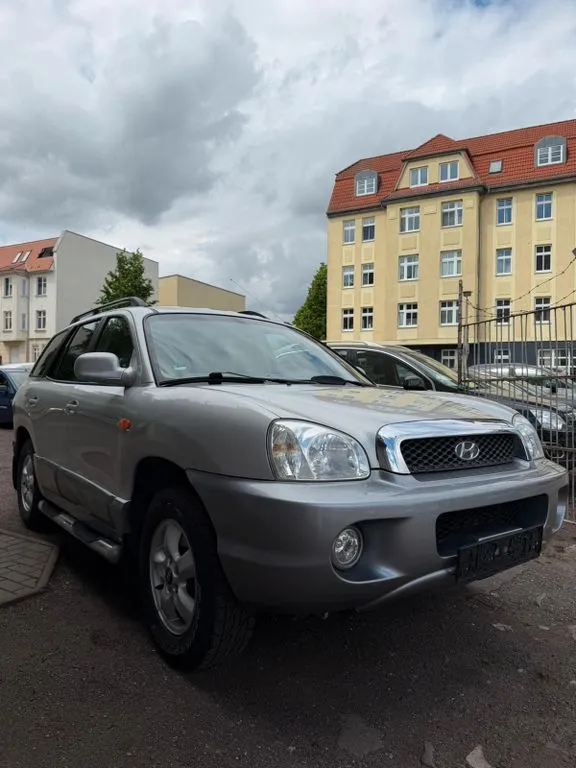 Hyundai SANTA FE