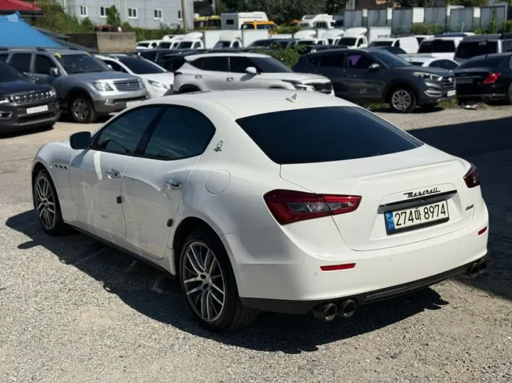 Maserati Ghibli