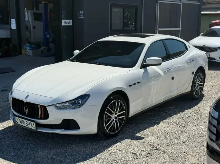Maserati Ghibli