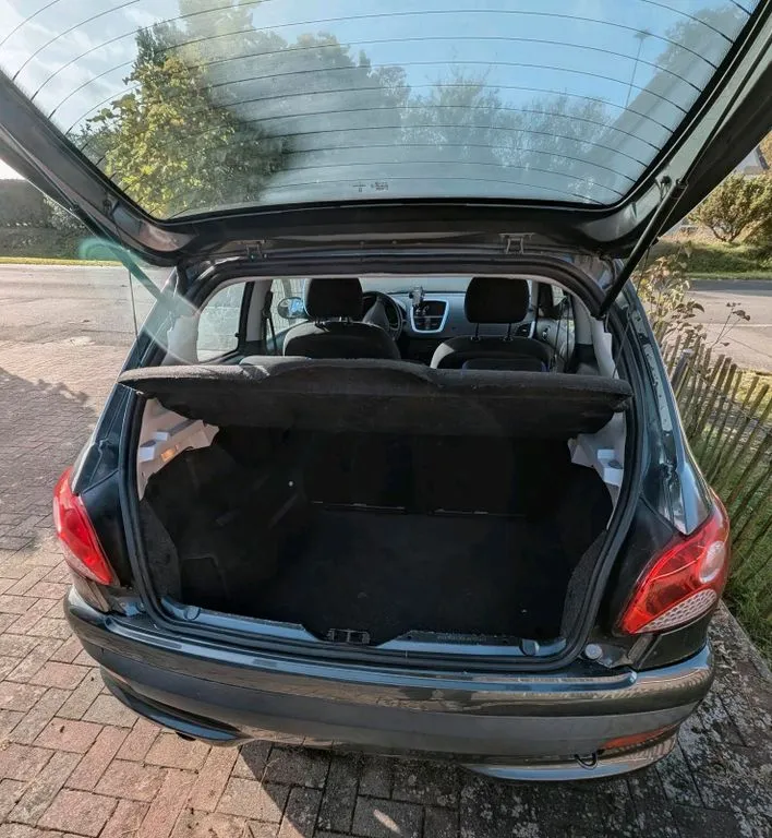 Peugeot 206
