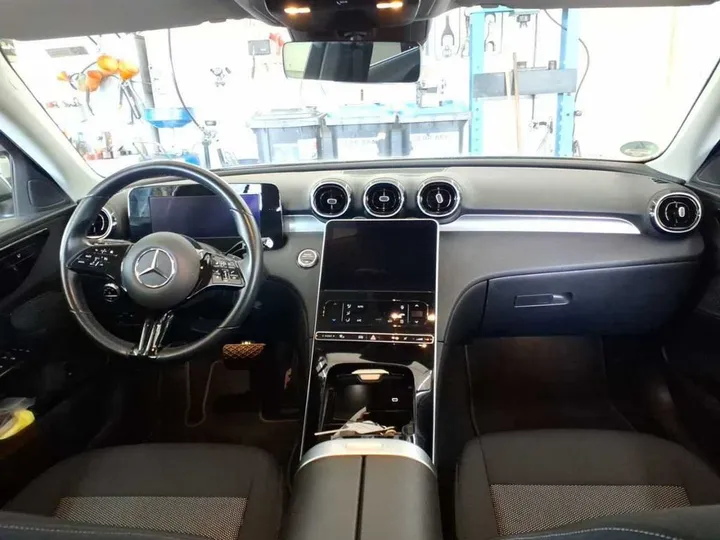 Mercedes-Benz C 200