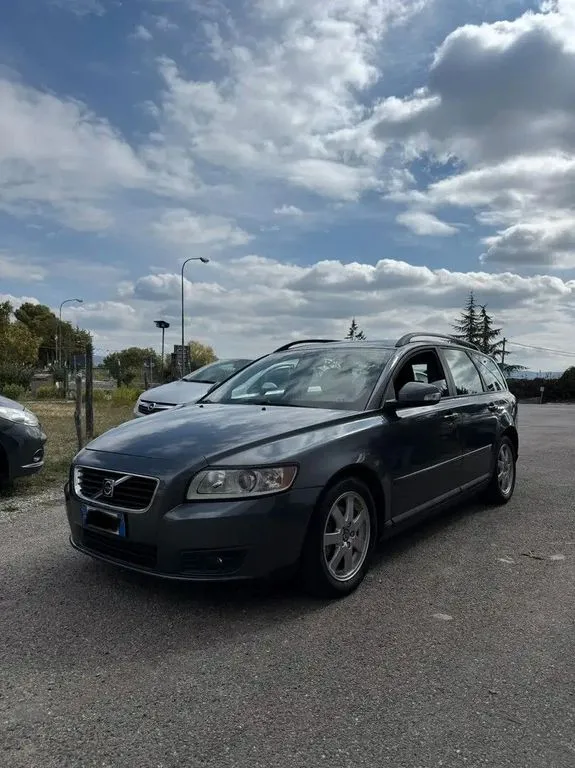Volvo V50
