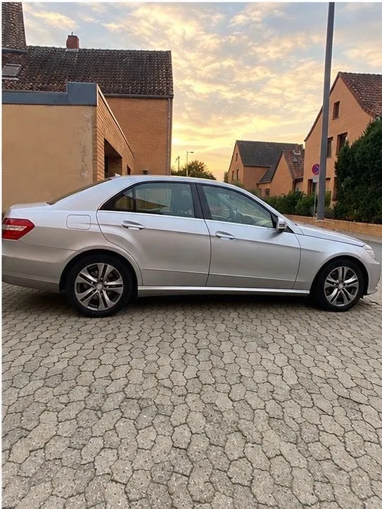 Mercedes-Benz E 200
