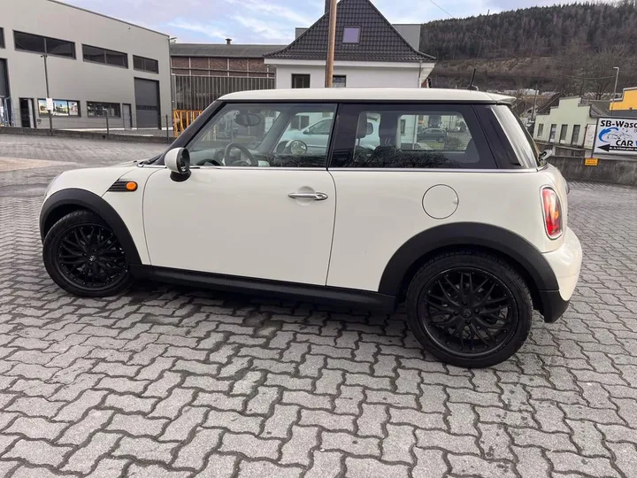 MINI ONE