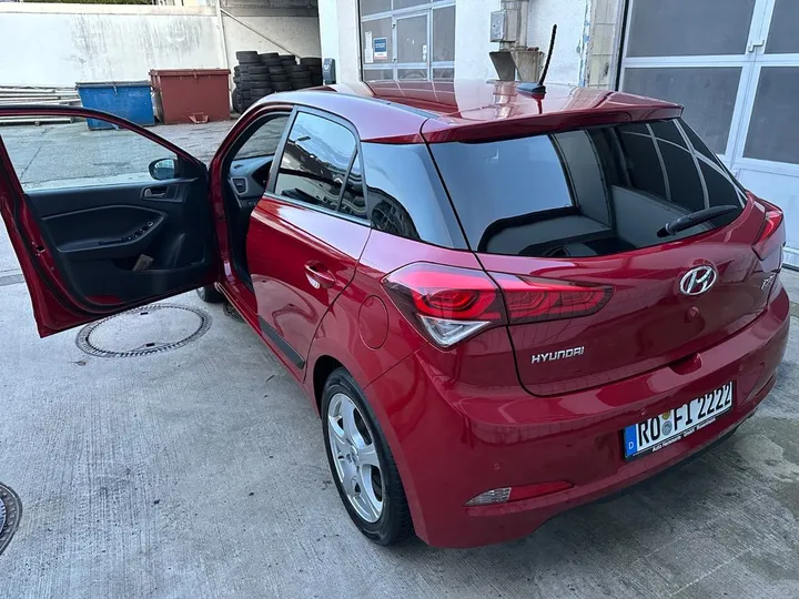 Hyundai i20