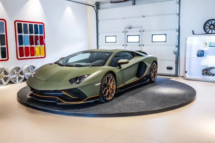 Lamborghini Aventador