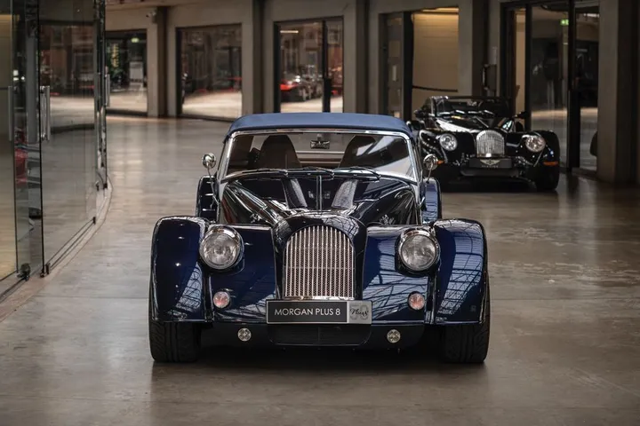 Morgan Plus 8