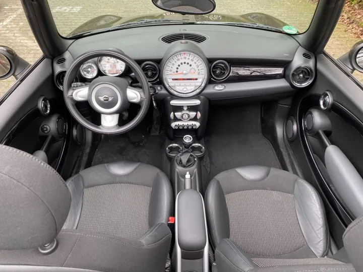 MINI Cooper Cabrio