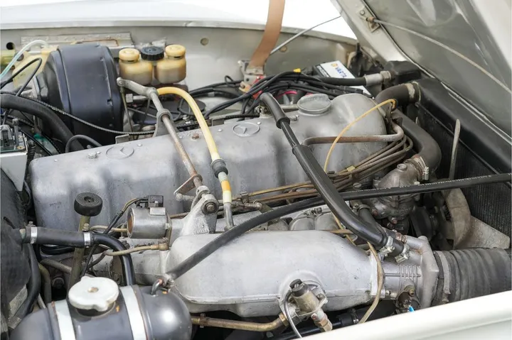 Mercedes-Benz SL 280