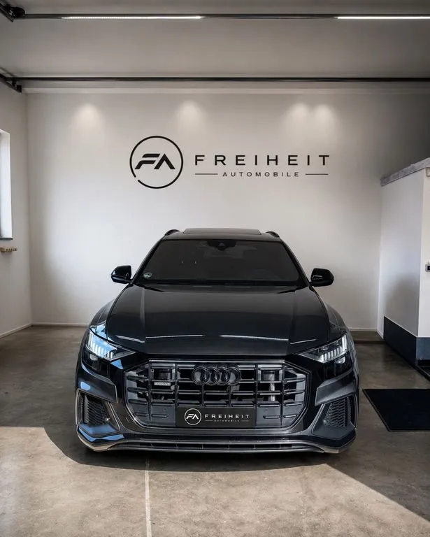 Audi Q8