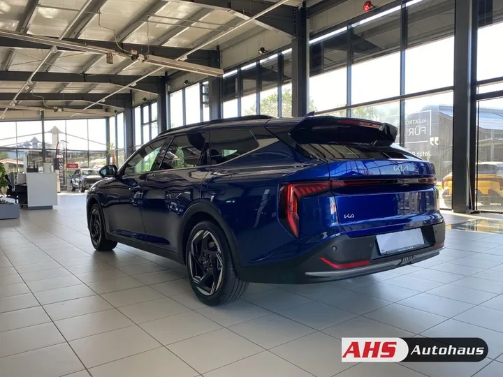Kia K4