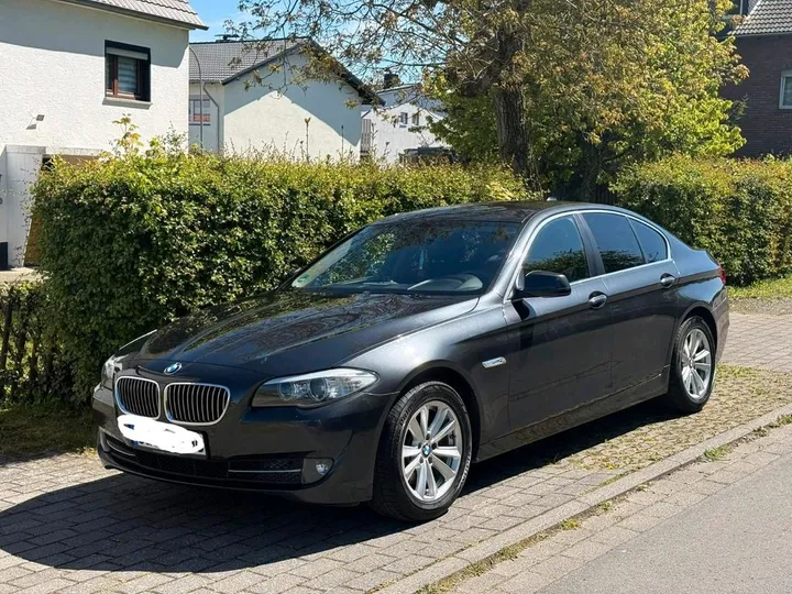 BMW 525