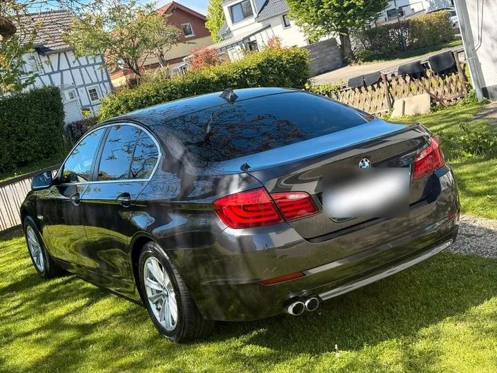 BMW 525