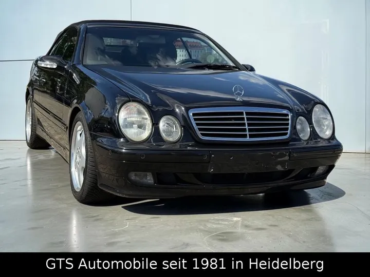 Mercedes-Benz CLK 230