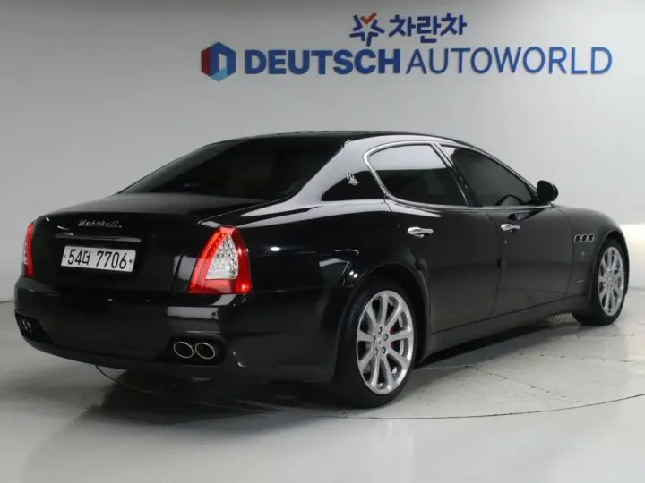 Maserati Quattroporte