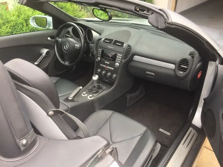 Mercedes-Benz SLK 350