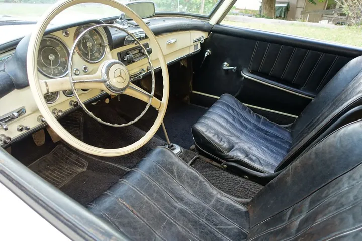 Mercedes-Benz 190