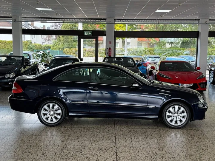 Mercedes-Benz CLK 200