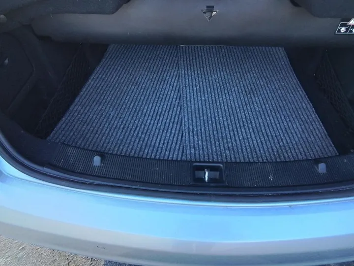 Mercedes-Benz E 320