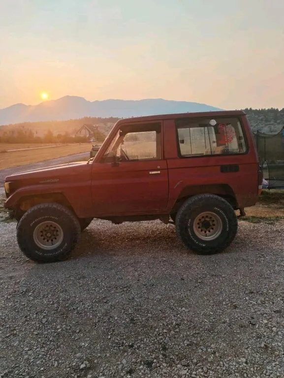 Toyota Land Cruiser