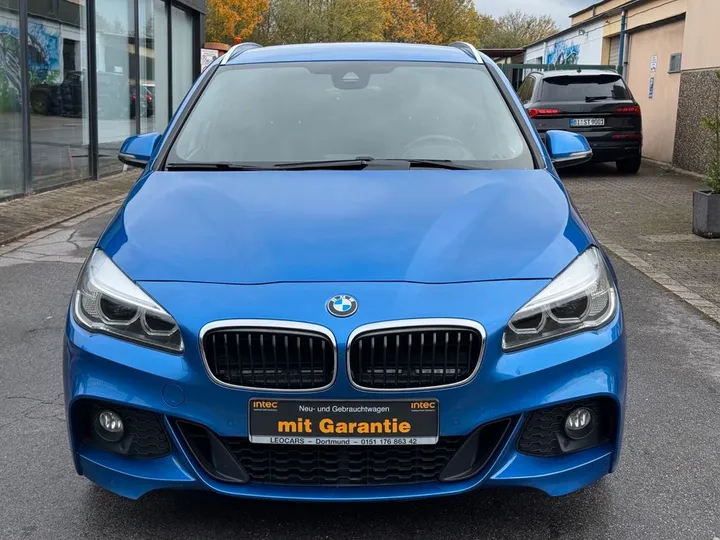 BMW 220