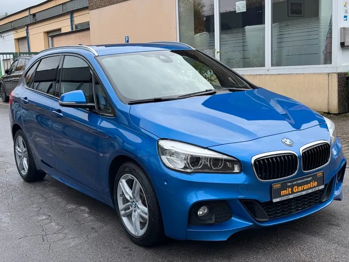 BMW 220