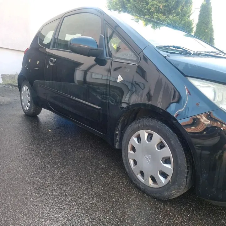 Mitsubishi Colt