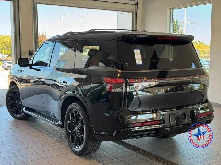 Infiniti QX80